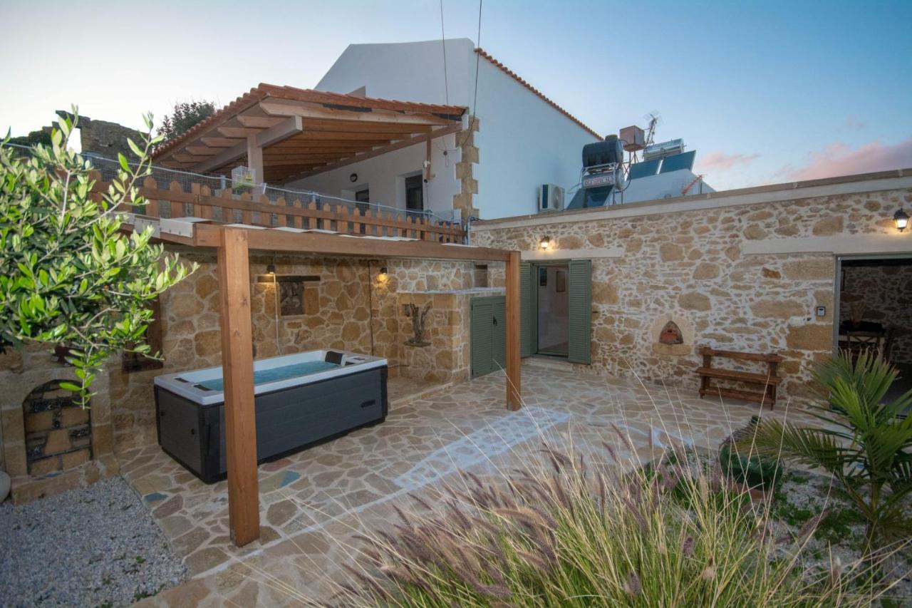 Pamelas House With Jacuzzi Kíssamos Eksteriør billede